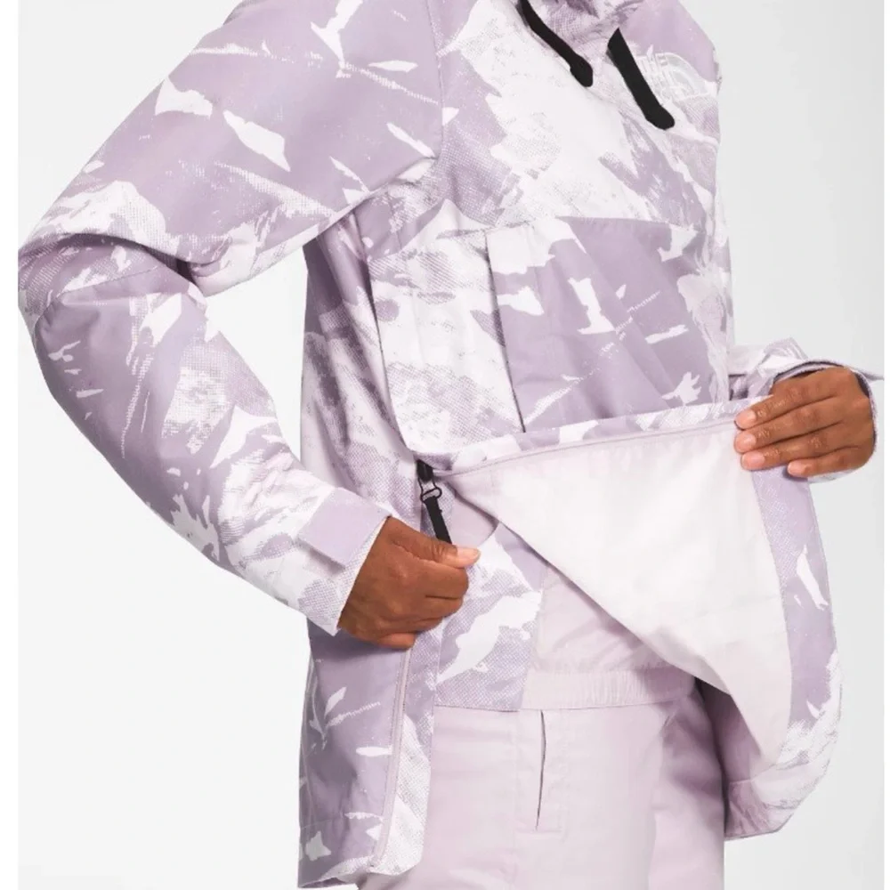 The North Face Women's Tanger Lavender Fog Ski Jacket - Picture 4 of 10